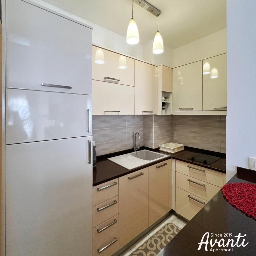 Apartmani Avanti Budva Eksteriør billede